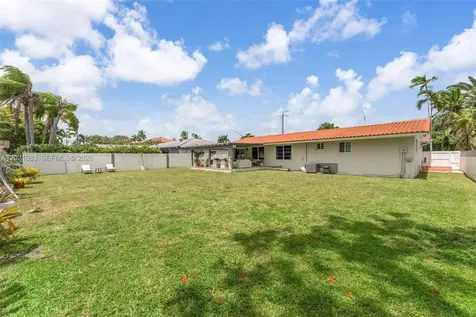 5500 SW 87th Avenue Miami FL 33165