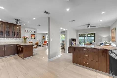 5500 SW 87th Avenue Miami FL 33165
