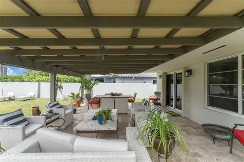 5500 SW 87th Avenue Miami FL 33165