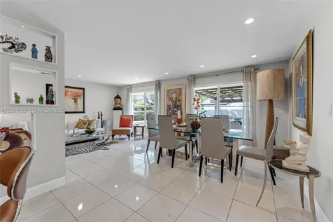 5500 SW 87th Avenue Miami FL 33165