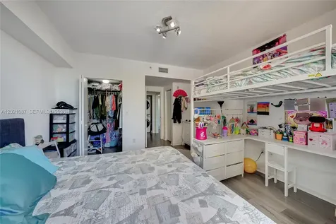 2775 NE 187th Street Aventura FL 33180