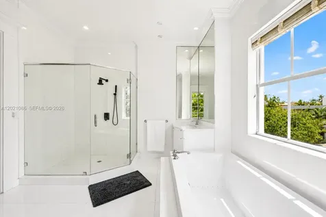 442 Ridgewood Road Key Biscayne FL 33149
