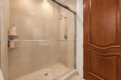 442 Ridgewood Road Key Biscayne FL 33149