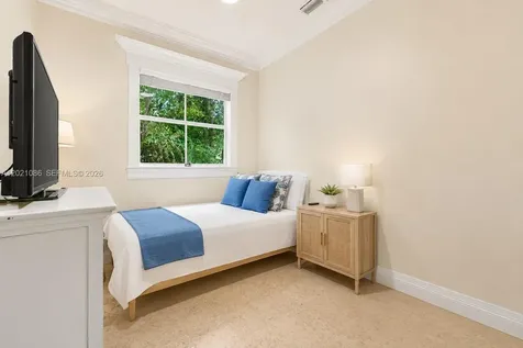442 Ridgewood Road Key Biscayne FL 33149