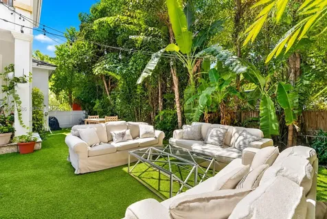 442 Ridgewood Road Key Biscayne FL 33149