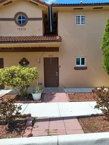17316 NW 74th Avenue Hialeah FL 33015