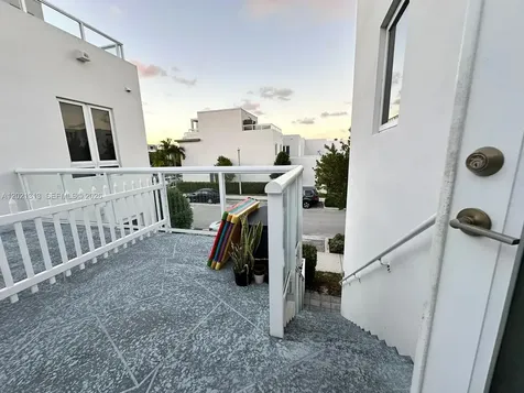 6369 NW 104th Path Doral FL 33178