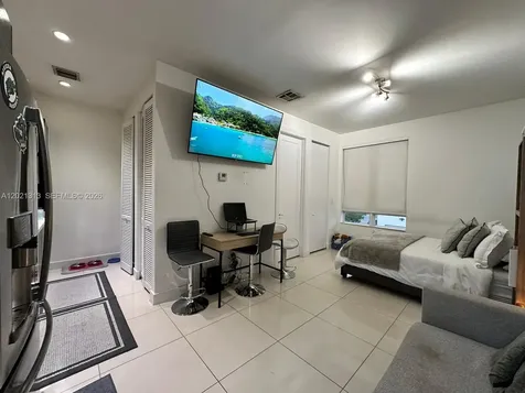 6369 NW 104th Path Doral FL 33178