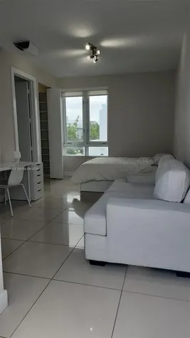 6369 NW 104th Path Doral FL 33178