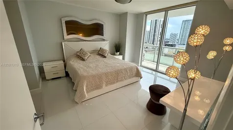 50 Biscayne Boulevard Miami FL 33132