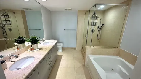 50 Biscayne Boulevard Miami FL 33132