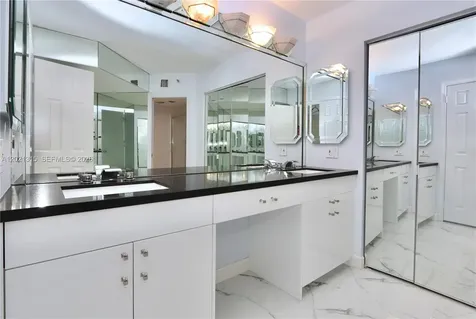 3530 Mystic Pointe Drive Aventura FL 33180