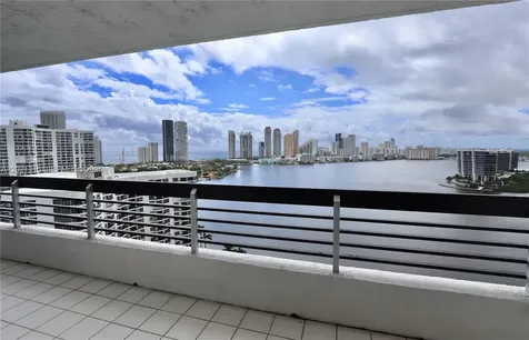 3530 Mystic Pointe Drive Aventura FL 33180