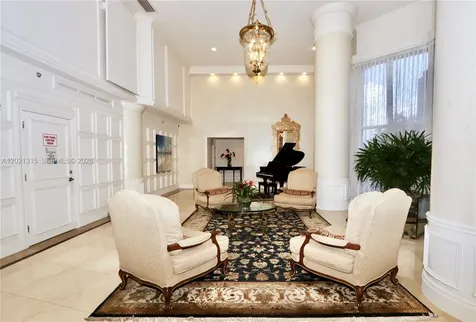 3530 Mystic Pointe Drive Aventura FL 33180
