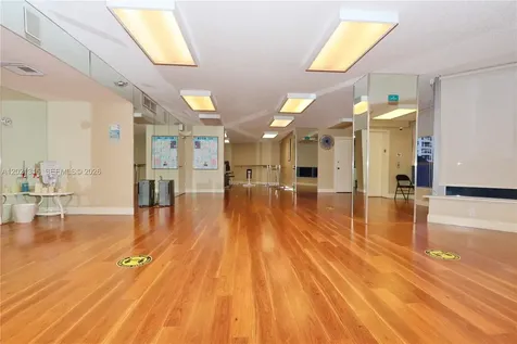 3530 Mystic Pointe Drive Aventura FL 33180