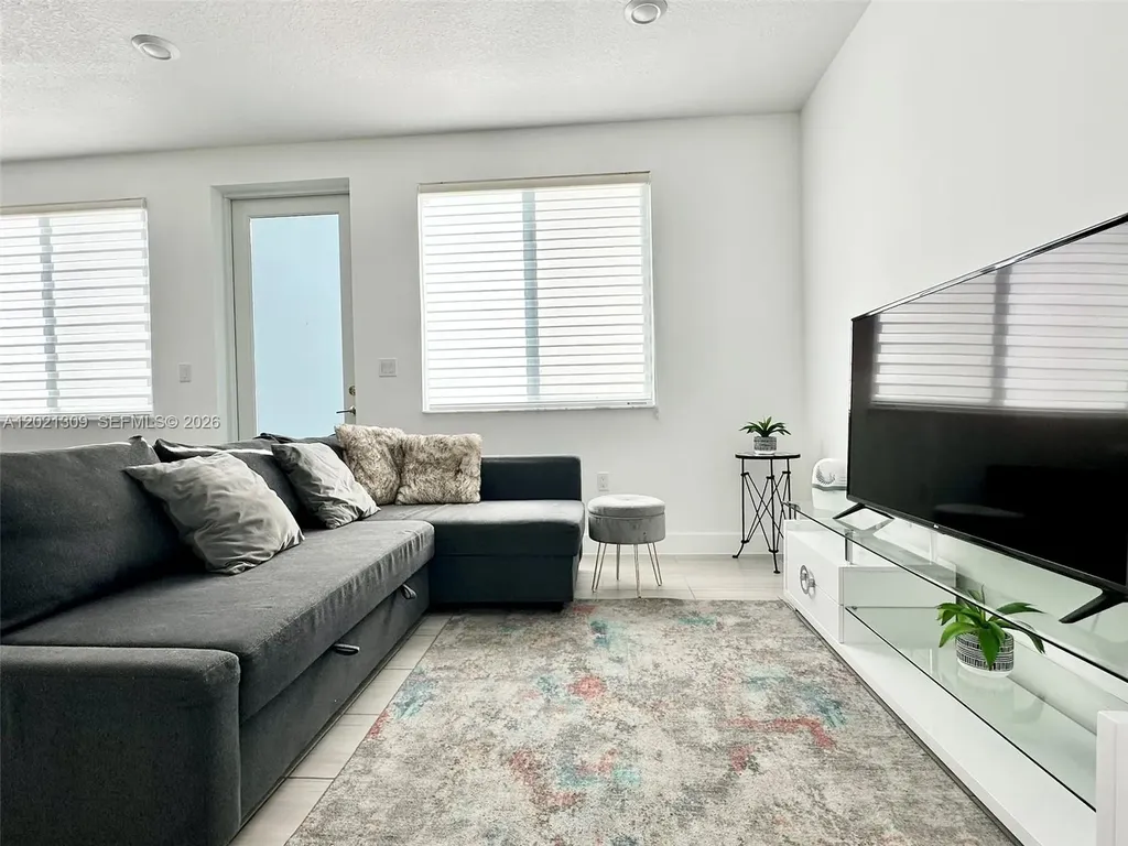 6401 NW 103rd Place Doral FL 33178