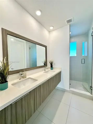 6401 NW 103rd Place Doral FL 33178