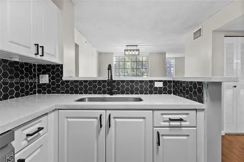 2123 Renaissance Boulevard Miramar FL 33025