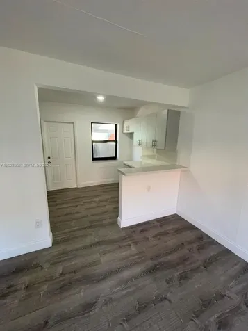 7360 SW 21st Street Miami FL 33155