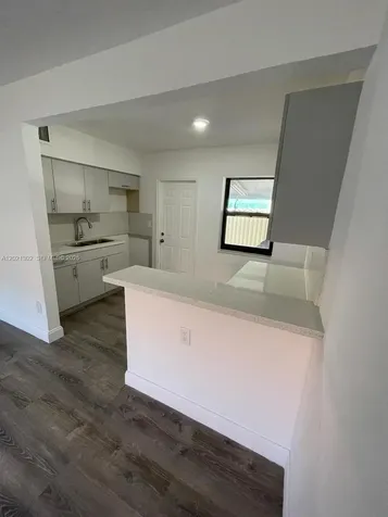 7360 SW 21st Street Miami FL 33155