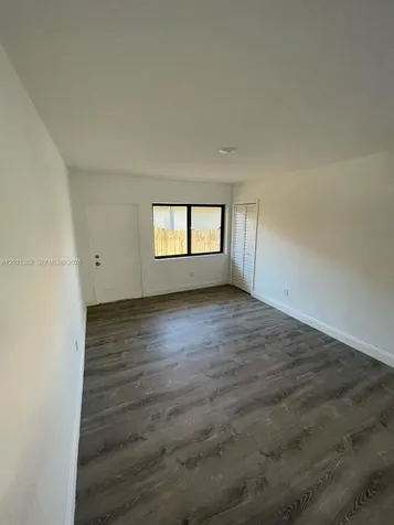 7360 SW 21st Street Miami FL 33155