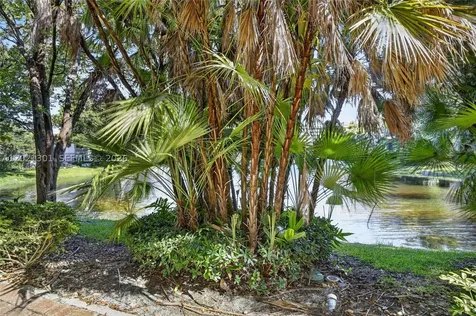 120 Jacaranda Country Club Drive Plantation FL 33324