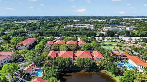 120 Jacaranda Country Club Drive Plantation FL 33324