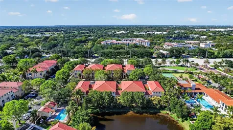 120 Jacaranda Country Club Drive Plantation FL 33324