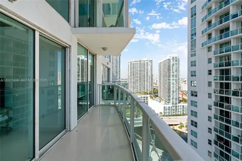 41 SE 5th Street Miami FL 33131
