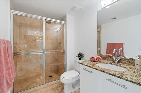 41 SE 5th Street Miami FL 33131