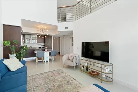 41 SE 5th Street Miami FL 33131