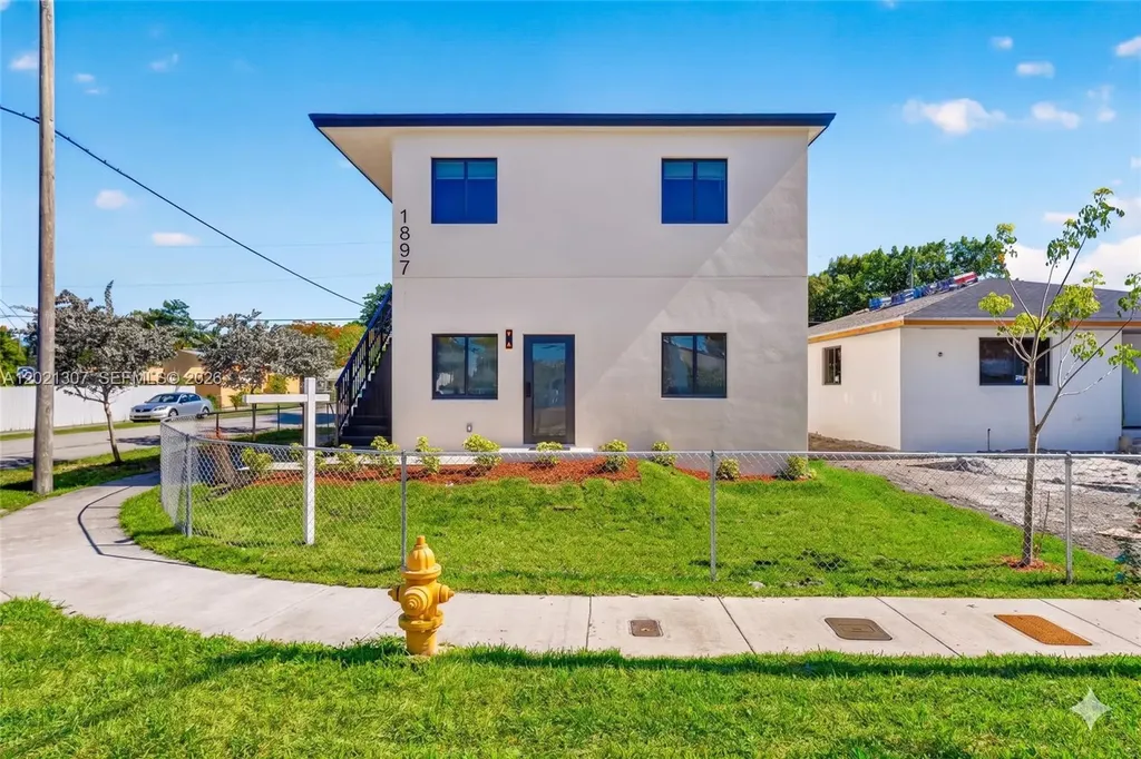 1895 NW 47th Terrace Miami FL 33142