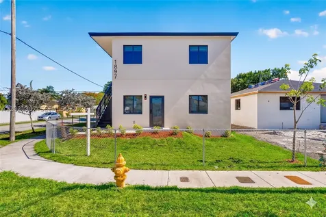 1895 NW 47th Terrace Miami FL 33142