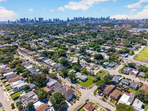 1895 NW 47th Terrace Miami FL 33142