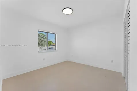 1895 NW 47th Terrace Miami FL 33142