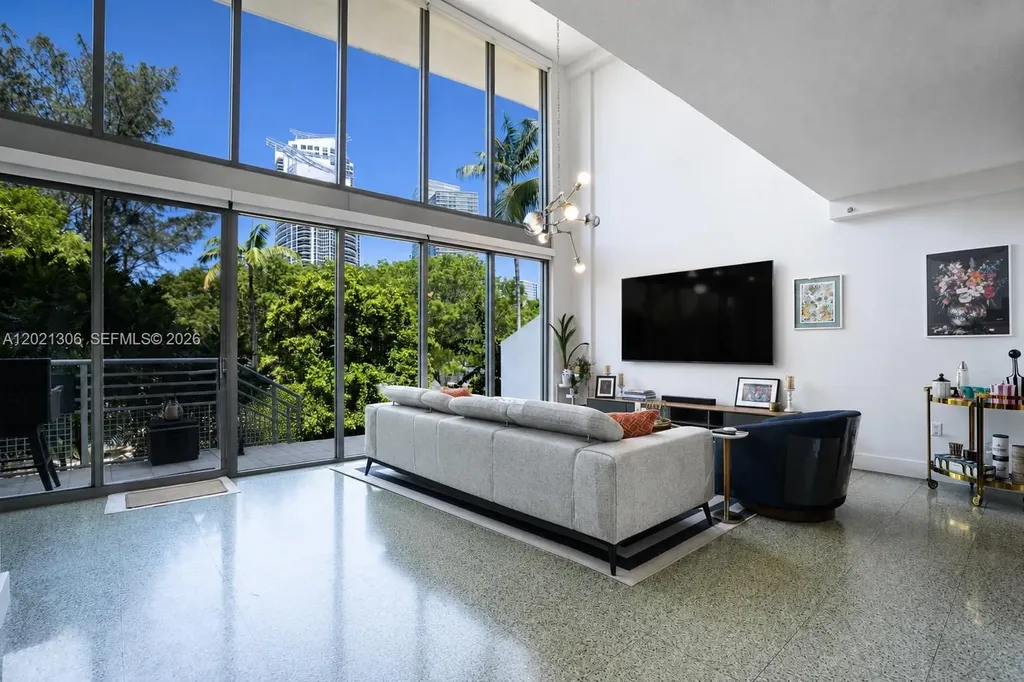 245 Michigan Avenue Miami Beach FL 33139