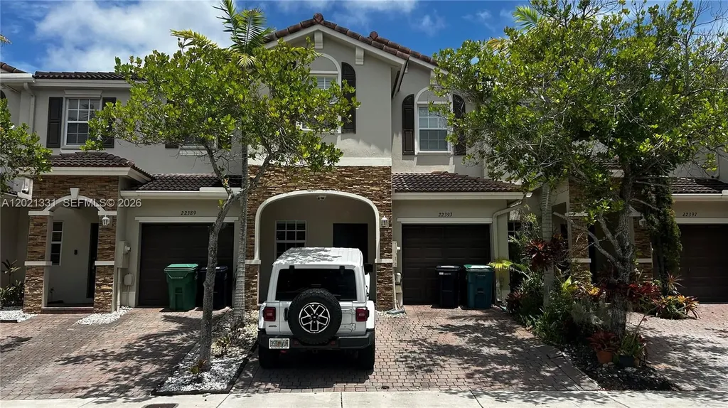 22393 SW 89th Place Cutler Bay FL 33190