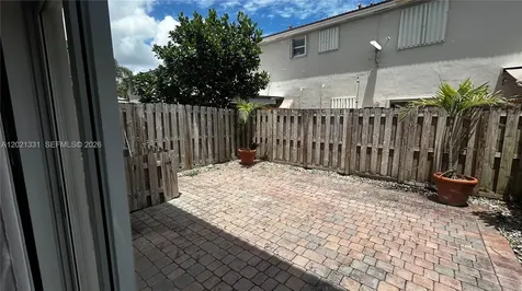 22393 SW 89th Place Cutler Bay FL 33190
