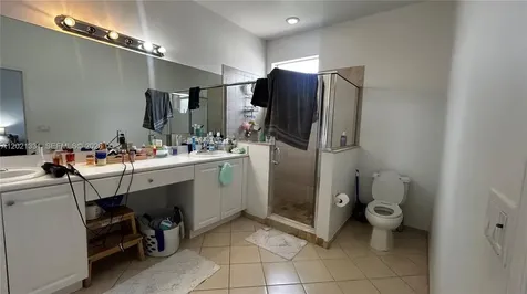 22393 SW 89th Place Cutler Bay FL 33190