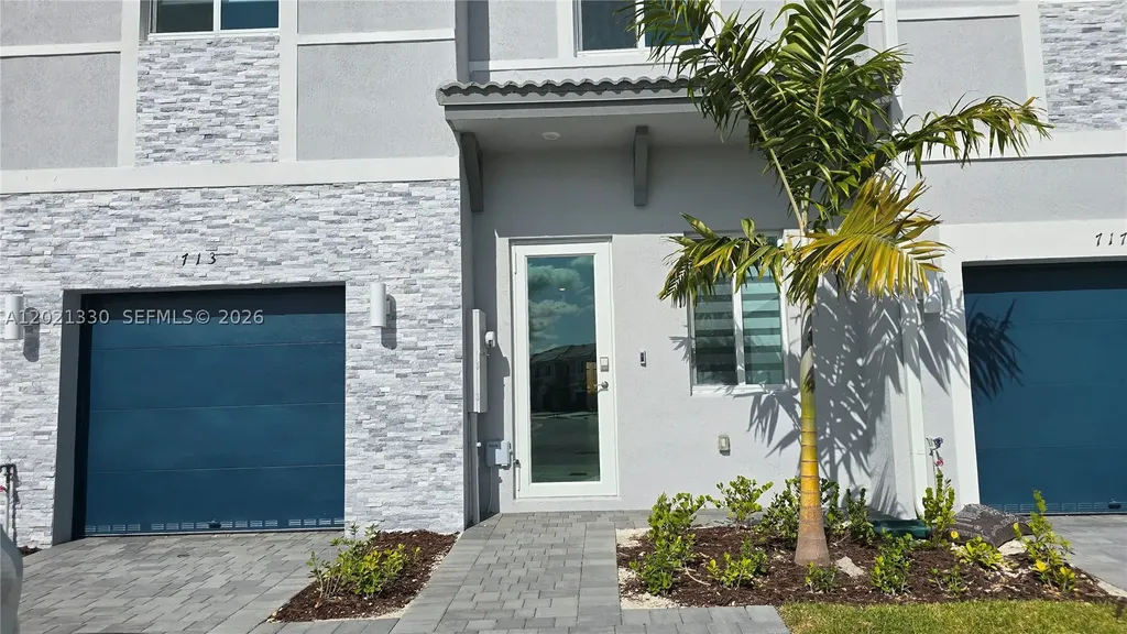 713 SE 13th St Circle Homestead FL 33034