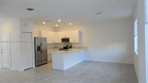 713 SE 13th St Circle Homestead FL 33034