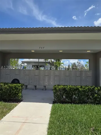 713 SE 13th St Circle Homestead FL 33034