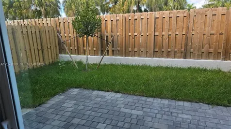 713 SE 13th St Circle Homestead FL 33034