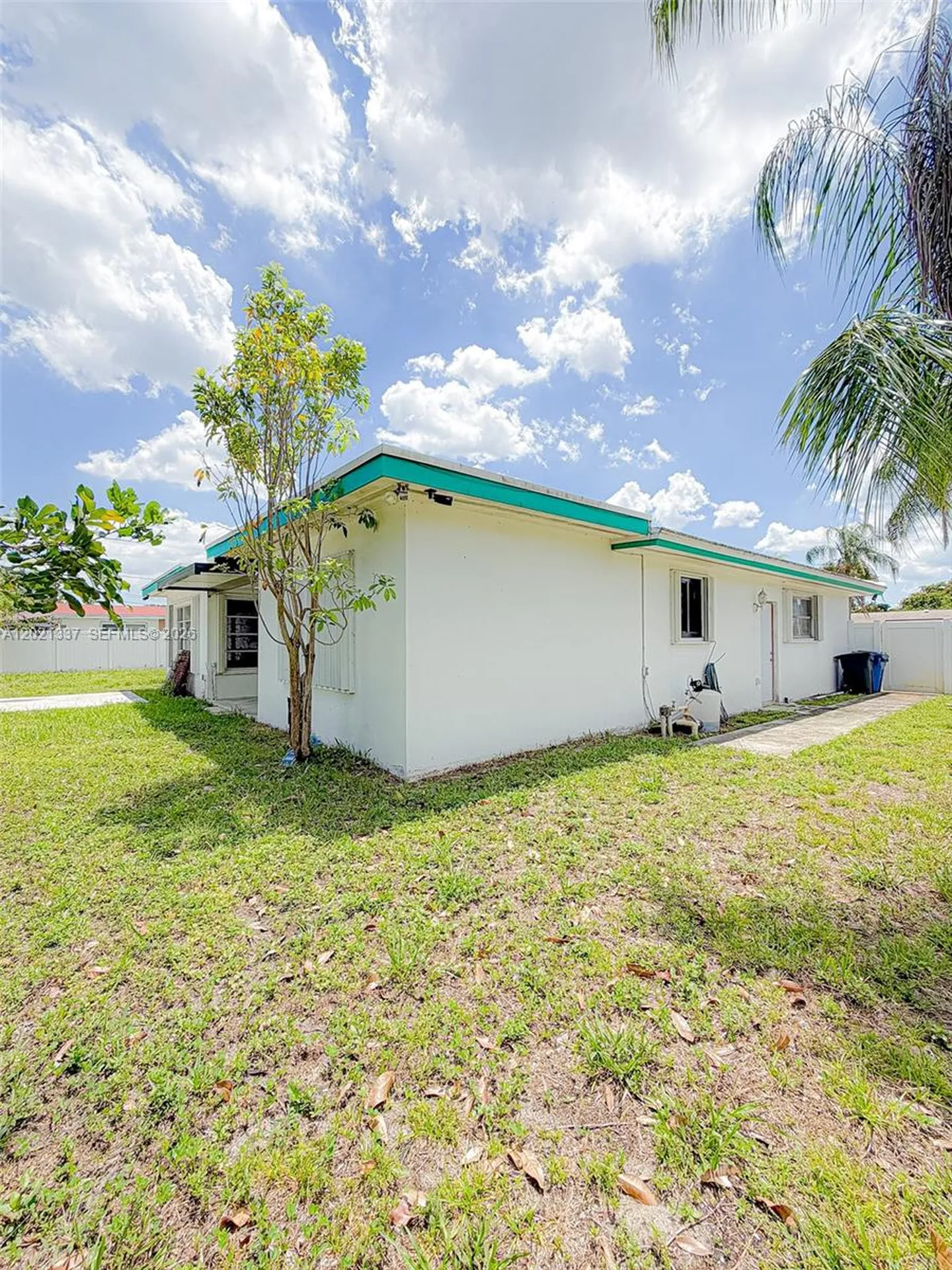 1650 NW 26th Terrace Fort Lauderdale FL 33311