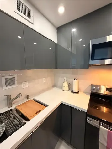 1200 West Avenue Miami Beach FL 33139