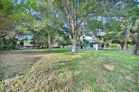 511 S 11th Street Fort Pierce FL 34950