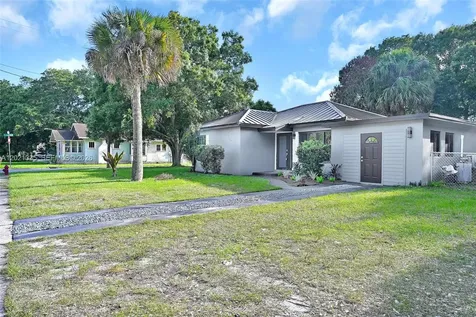 511 S 11th Street Fort Pierce FL 34950