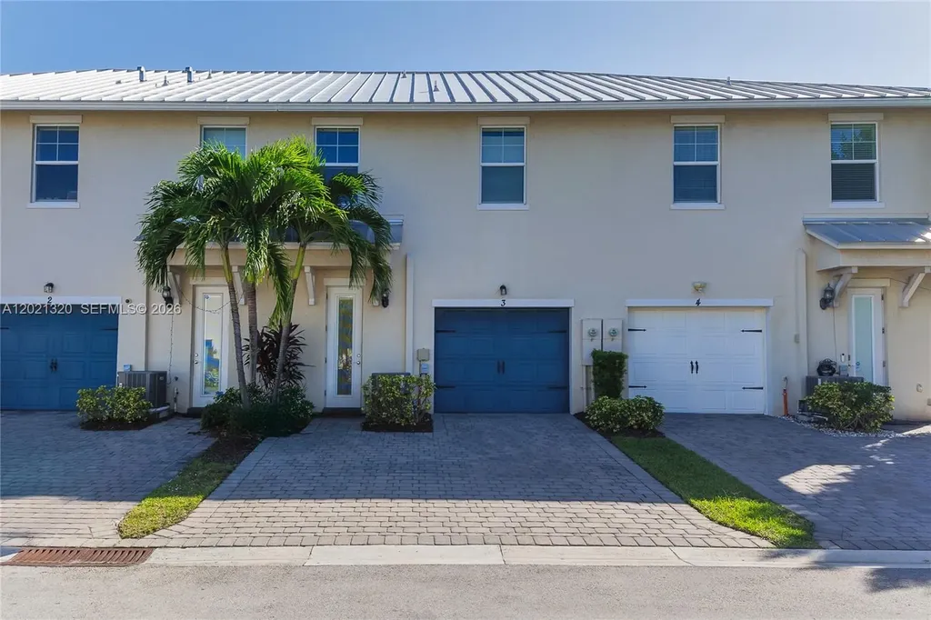 4810 Eucalyptus Drive Hollywood FL 33021