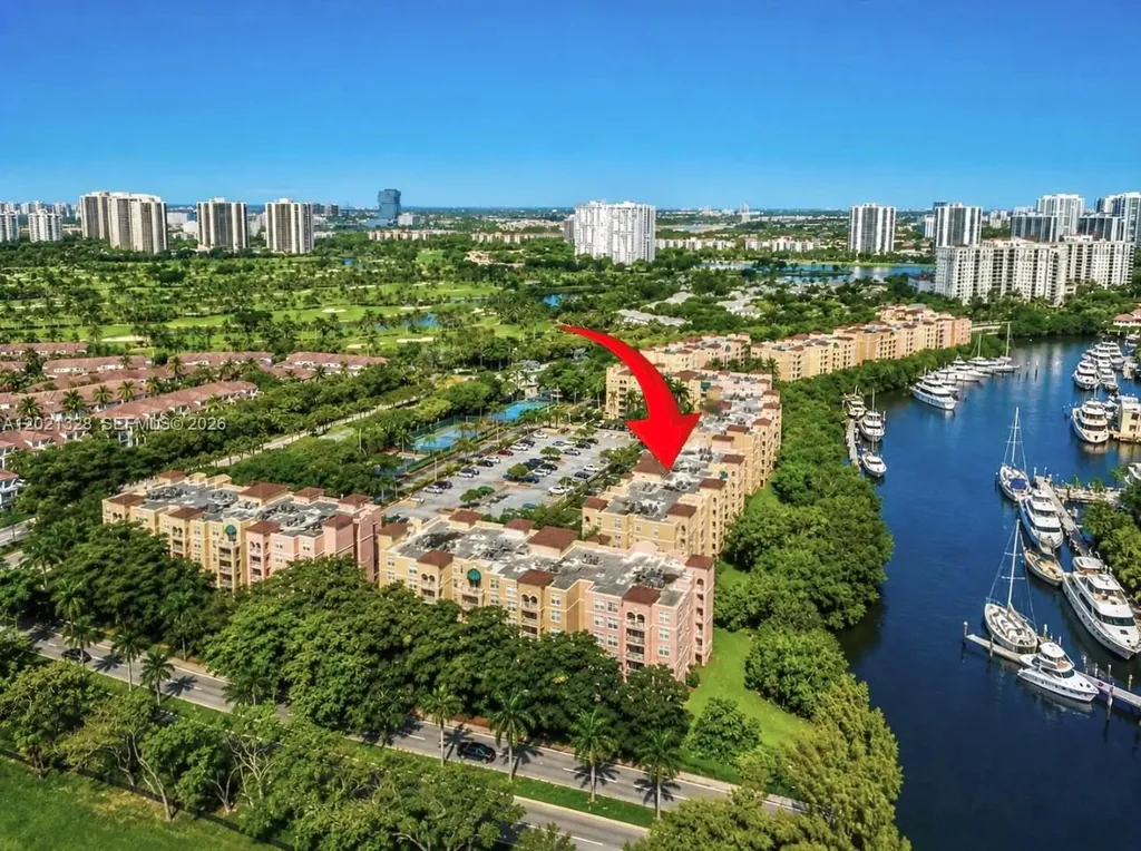 19601 E Country Club Drive Aventura FL 33180