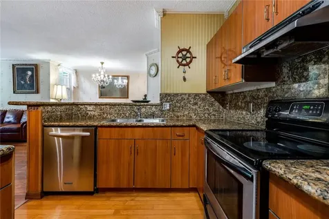 19601 E Country Club Drive Aventura FL 33180